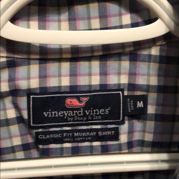 Vineyard Vines button down - Picture 3 of 3